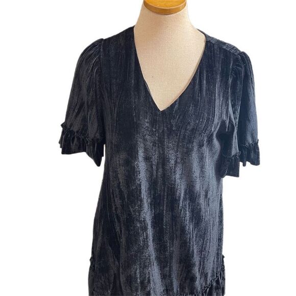 NWT Loveriche Black Velvet Ruffle Flutter Dress Size Large New - Picture 2 of 8